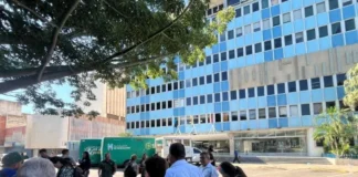 Trabajadores denuncian que funcionarios del Sebin mantienen allanada la Alcaldía de Maracaibo Trabajadores denuncian que funcionarios del Sebin tiene tomada la Alcaldía de Maracaibo