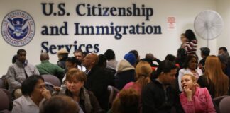 EE. UU. impedirá a migrantes venezolanos renovar el parole humanitario EE. UU. impedirá a migrantes venezolanos renovar el parole humanitario