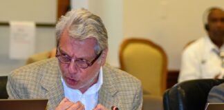 Embajador de Uruguay ante la OEA: «Si alguien abandona a Venezuela, verá las consecuencias» Embajador de Uruguay ante la OEA: "Si alguien abandona a Venezuela, verá las consecuencias"
