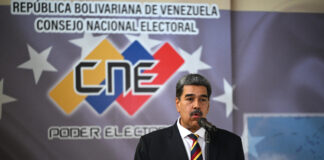 Plataforma Unitaria Democrática afirmó que Nicolás Maduro debe ordenar la liberación de detenidos tras los comicios Plataforma Unitaria Democrática afirmó que Nicolás Maduro debe ordenar la liberación de detenidos tras los comicios