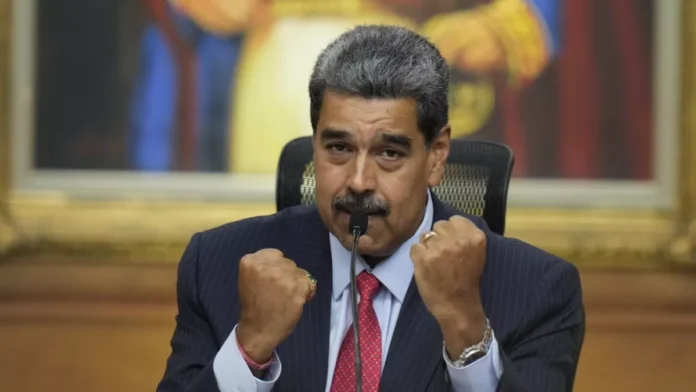 Nicolás Maduro insulta a Milei por desfinanciar la educación mientras las universidades venezolanas cumplen 5 años de déficit presupuestario Nicolás Maduro, Javier Milei, Argentina, educación superior, Venezuela, universidades públicas, déficit presupuestario, Observatorio de Universidades, Carlos Meléndez, Radio Fe y Alegría Noticias, comedores universitarios, transporte, becas económicas, sociedad civil, docentes universitarios, Pedro Sánchez, Delcy Rodríguez.