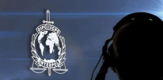 Interpol recuerda que no acepta demandas políticas, tras pedido del régimen de Nicolás Maduro de una alerta roja contra Edmundo González Urrutia Interpol recuerda que no acepta demandas políticas, tras pedido del régimen de Nicolás Maduro de una alerta roja contra Edmundo González Urrutia