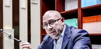 Oscar Murillo tras comparecer a citación ante el CICPC: «Las organizaciones de Derechos Humanos no estamos disputando el poder político a nadie» Oscar Murillo tras comparecer a citación ante el CICPC: "Las organizaciones de Derechos Humanos no estamos disputando el poder político a nadie"