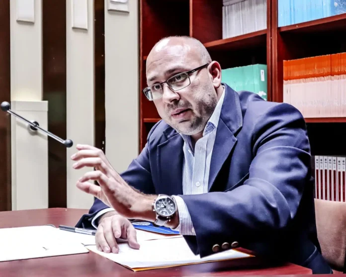 Oscar Murillo tras comparecer a citación ante el CICPC: «Las organizaciones de Derechos Humanos no estamos disputando el poder político a nadie» Oscar Murillo tras comparecer a citación ante el CICPC: "Las organizaciones de Derechos Humanos no estamos disputando el poder político a nadie"