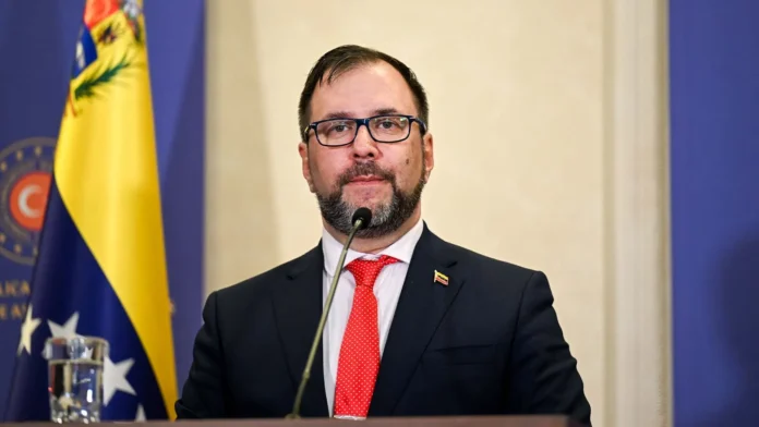 Régimen de Nicolás Maduro exhorta a Brasil a «dejar de inmiscuirse en asuntos de los venezolanos» Régimen de Nicolás Maduro exhorta a Brasil a "dejar de inmiscuirse en asuntos de los venezolanos"