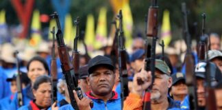 Insight Crime: ¿Qué hay detrás de la distribución de armas del régimen de Nicolás Maduro a empleados públicos en Venezuela? Insight Crime: ¿Qué hay detrás de la distribución de armas del régimen de Nicolás Maduro a empleados públicos en Venezuela?