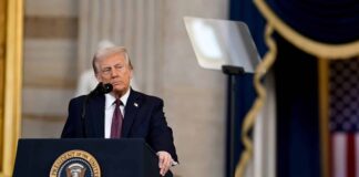 Bloomberg: Donald Trump necesita a Chile en la lucha contra pandillas venezolanas para lograr el éxito de su ofensiva Bloomberg: Donald Trump necesita a Chile en la lucha contra pandillas venezolanas para lograr el éxito de su ofensiva
