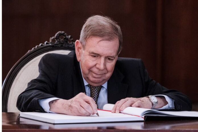 Edmundo González Urrutia exhorta a Estados Unidos a no negociar con Nicolás Maduro la deportación de venezolanos Edmundo González Urrutia exhorta a Estados Unidos a no negociar con Nicolás Maduro la deportación de venezolanos