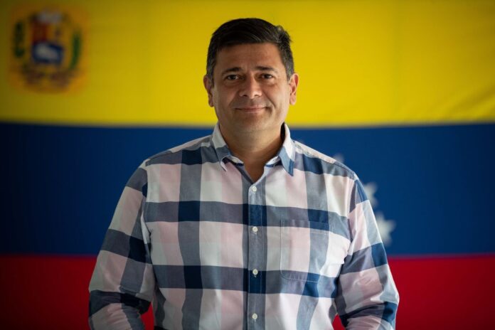 Freddy Superlano cumple seis meses detenido arbitrariamente por el régimen de Nicolás Maduro Freddy Superlano cumple seis meses detenido arbitrariamente por el régimen de Nicolás Maduro