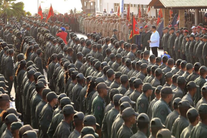 «Ante un país ocupado, con armas y cañones, como está Venezuela, ha llegado el momento del uso legítimo de la fuerza» "Ante un país ocupado, con armas y cañones, como está Venezuela, ha llegado el momento del uso legítimo de la fuerza"
