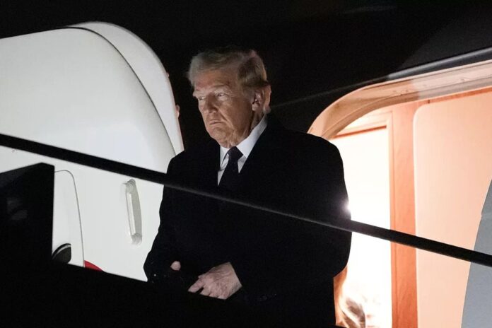 Los planes de Donald Trump que pondrán fin al régimen de Venezuela: «Maduro acabará yéndose en menos tiempo» Los planes de Donald Trump que pondrán fin al régimen de Venezuela: "Maduro acabará yéndose en menos tiempo"