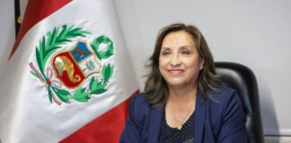 Presidenta de Perú pide que Nicolás Maduro «aprenda a perder unas elecciones y deje el Gobierno» Presidenta de Perú pide que Nicolás Maduro "aprenda a perder unas elecciones y deje el Gobierno"