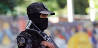 VOA: ¿Qué es “la unión cívico militar policial” con que el régimen de Nicolás Maduro se blinda en Venezuela? VOA: ¿Qué es “la unión cívico militar policial” con que el régimen de Nicolás Maduro se blinda en Venezuela?