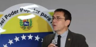 Exigen en la Universidad Complutense de Madrid expulsar a Juan Carlos Monedero por dar una charla en El Helicoide Exigen en la Universidad Complutense de Madrid expulsar a Juan Carlos Monedero por dar una charla en El Helicoide