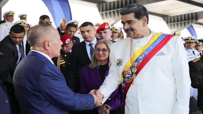 Reconocimiento a Maduro y peleas entre la oposición es el panorama entre quienes adversan al régimen en el Zulia Reconocimiento a Maduro y peleas entre la oposición es el panorama entre quienes adversan al régimen en el Zulia