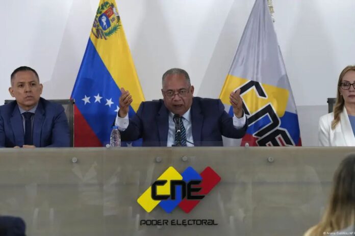 Expertos aseguran que Venezuela «va a ciegas» a las elecciones del #27abr Expertos aseguran que Venezuela "va a ciegas" a las elecciones del #27abr