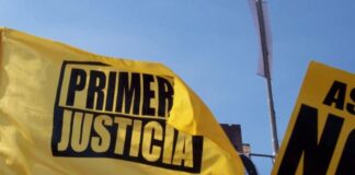 Primero Justicia acusa a Henrique Capriles y Tomás Guanipa de alinearse al régimen de Nicolás Maduro tras asegurar que van a participar en las elecciones el #25May Primero Justicia acusa a Henrique Capriles y Tomas Guanipa de alinearse al régimen de Nicolás Maduro tras asegurar que van a participar en las elecciones el #25May