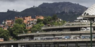 El relato sobre los castigos que reciben los presos políticos del régimen de Nicolás Maduro: «A los que se portaban mal los guindaban en un tubo» El relato sobre los castigos que reciben los presos políticos del régimen de Nicolás Maduro: "A los que se portaban mal los guindaban en un tubo"