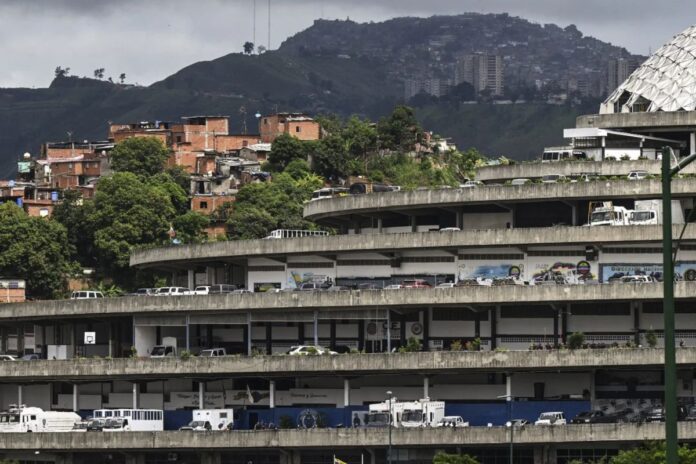 El relato sobre los castigos que reciben los presos políticos del régimen de Nicolás Maduro: «A los que se portaban mal los guindaban en un tubo» El relato sobre los castigos que reciben los presos políticos del régimen de Nicolás Maduro: "A los que se portaban mal los guindaban en un tubo"