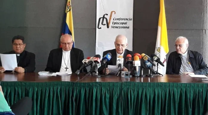 La “cerrada” autocracia de Maduro que retumba en la iglesia y preocupa al mundo La “cerrada” autocracia de Maduro que retumba en la iglesia y preocupa al mundo