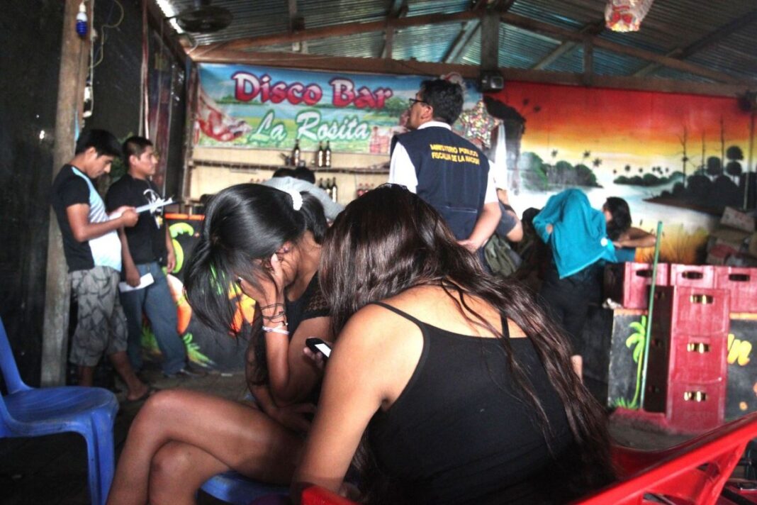 Siete venezolanos detenidos por vínculos con red de trata de personas en Perú
