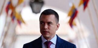 Daniel Noboa no recibirá a deportados venezolanos desde Estados Unidos: «Es de miserables que un gobierno rechace a su propia gente» Daniel Noboa no recibirá a deportados venezolanos desde Estados Unidos: "Es de miserables que un gobierno rechace a su propia gente"
