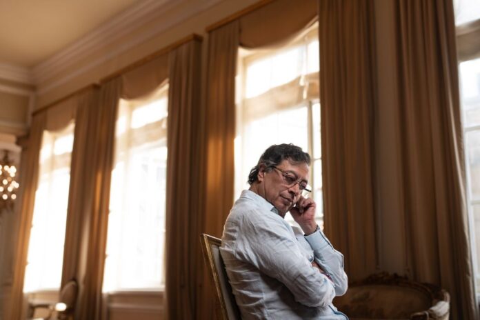 Francisco Santos | Petro hoy pone presidente Francisco Santos | Petro hoy pone presidente