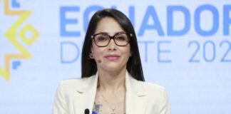 Candidata presidencial de Ecuador asegura que reconocerá a Nicolás Maduro si gana Candidata presidencial de Ecuador asegura que reconocerá a Nicolás Maduro si gana