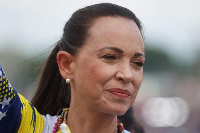 Desmienten que María Corina Machado apoya el trato severo a migrantes venezolanos enviados a El Salvador Desmienten que María Corina Machado apoya el trato severo a migrantes venezolanos enviados a El Salvador