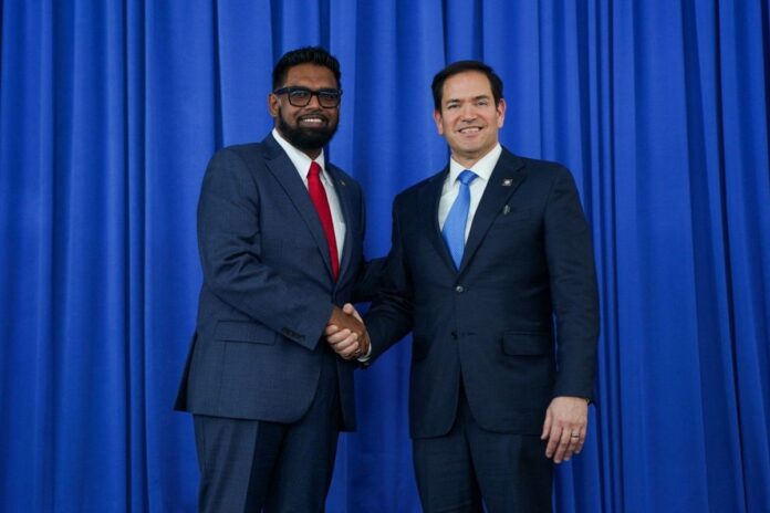 Marco Rubio advierte a Nicolás Maduro que atacar Guyana sería «un gran error» y «no terminaría bien» Marco Rubio advierte a Nicolás Maduro que atacar Guyana sería "un gran error" y "no terminaría bien"
