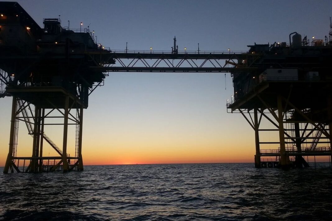 Trinidad y Tobago afirma que Estados Unidos le revocó permiso para explotar gas con Venezuela