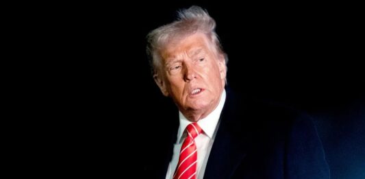 Forbes: El arancel petrolero de Venezuela pone a prueba las políticas de Donald Trump