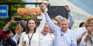 María Corina Machado y Edmundo González Urrutia: «El Esequibo es de Venezuela y nosotros lo defenderemos» María Corina Machado y Edmundo González Urrutia: "El Esequibo es de Venezuela y nosotros lo defenderemos"