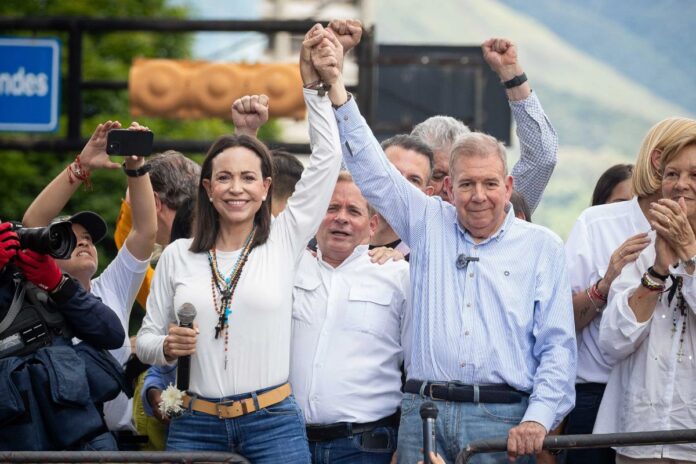 María Corina Machado y Edmundo González Urrutia: «El Esequibo es de Venezuela y nosotros lo defenderemos» María Corina Machado y Edmundo González Urrutia: "El Esequibo es de Venezuela y nosotros lo defenderemos"