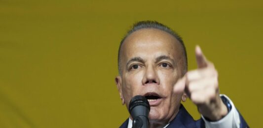 Manuel Rosales: "Cambios democráticos no se producen de la noche a la mañana, requieren de negociación"