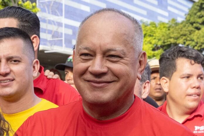 La respuesta de Diosdado Cabello a la participación de Capriles en las elecciones: Se admite que las habilitaciones se negocian La respuesta de Diosdado Cabello a la participación de Capriles en las elecciones: Se admite que las habilitaciones se negocian