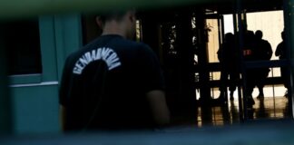 Detienen a tres venezolanos por ataque a gendarme en Chile: Fiscalía los vincula al Tren de Aragua Detienen a tres venezolanos por ataque a gendarme en Chile: Fiscalía los vincula al Tren de Aragua