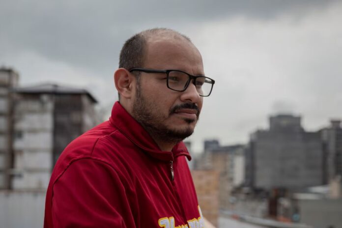 Denuncian que periodista Carlos Julio Rojas cumple un año detenido: Su caso no avanza Denuncian que periodista Carlos Julio Rojas cumple un año detenido: Su caso no avanza