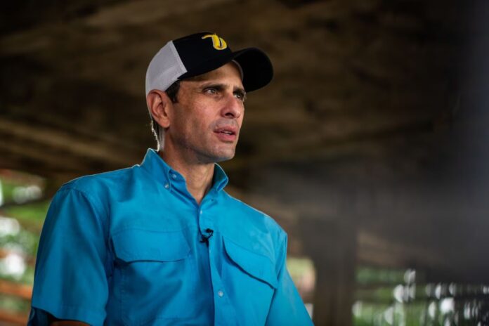 Capriles justifica su inacción en presidenciales del 2013 afirmando que González Urrutia y Machado «aún no cobra las elecciones del #28Jul» Capriles justifica su inacción en presidenciales del 2013 afirmando que González Urrutia y Machado "aún no cobra las elecciones del #28Jul"