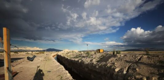 Chile refuerza su frontera con Bolivia mientras miles de venezolanos enfrentan condiciones extremas y abandono humanitario