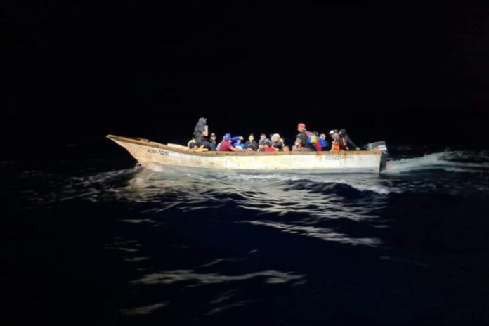 Migrantes venezolanos viven «terrible» travesía en el mar Caribe en su regreso a Venezuela Migrantes venezolanos viven "terrible" travesía en el mar Caribe en su regreso a Venezuela