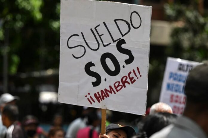 Funcionario del régimen desmiente aumento salarial para este #1May y mantiene expectativa por anuncios de Nicolás Maduro Funcionario del régimen desmiente aumento salarial para este #1May y mantiene expectativa por anuncios de Nicolás Maduro