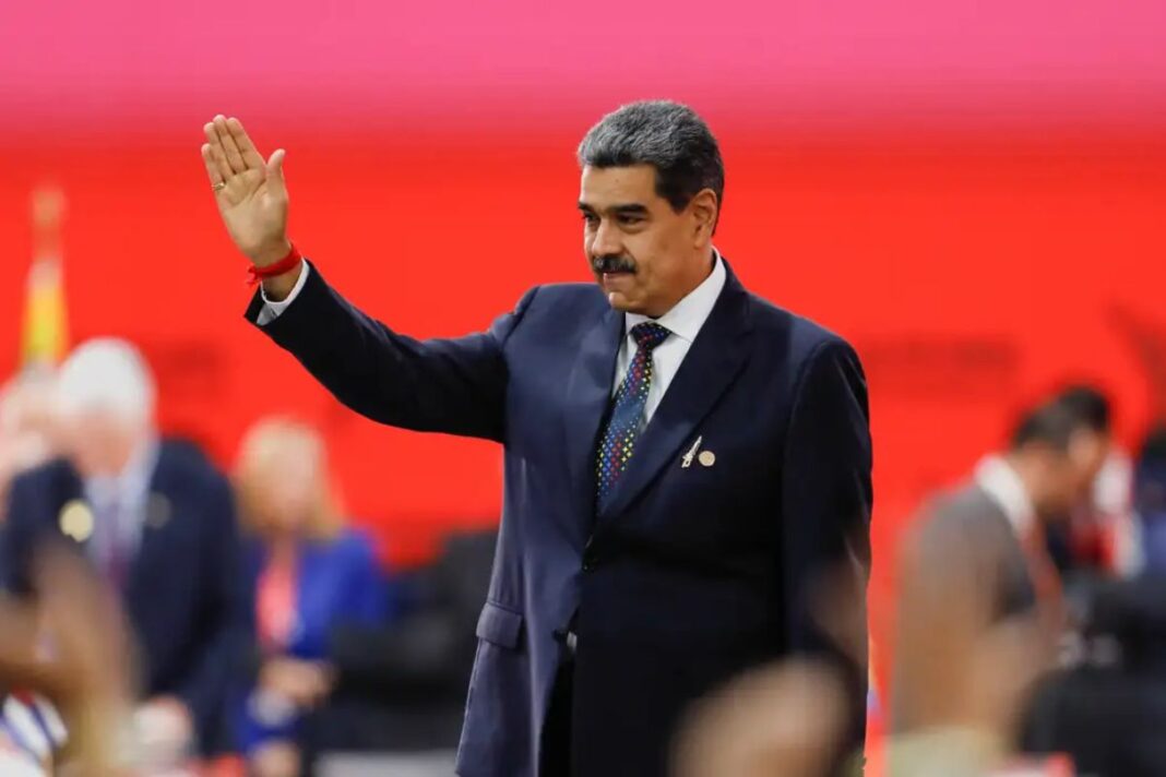 Nicolás Maduro llama 