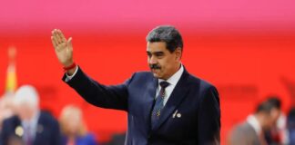 Nicolás Maduro llama «dictadura» a El Salvador y denuncia «violación masiva» a Derechos Humanos de migrantes Nicolás Maduro llama "dictadura" a El Salvador y denuncia "violación masiva" a Derechos Humanos de migrantes