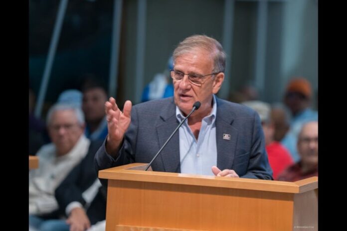 Ernesto Ackerman sobre pausa a deportación de migrantes venezolanos en Texas: «Vamos a ponerle presión a Trump para sacar al cartel de Maduro» Ernesto Ackerman sobre pausa a deportación de migrantes venezolanos en Texas: "Vamos a ponerle presión a Trump para sacar al cartel de Maduro"