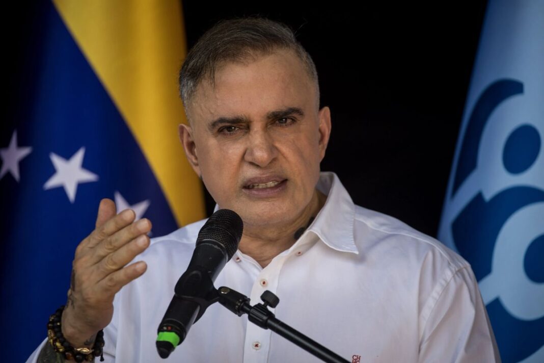 Tarek William Saab exige a El Salvador lista de 252 migrantes detenidos en el Cecot tras propuesta de canje de Nayib Bukele