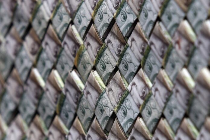 OVF: Salarios en el sector privado venezolano retroceden y pierden poder adquisitivo incluso en dólares OVF: Salarios en el sector privado venezolano retroceden y pierden poder adquisitivo incluso en dólares