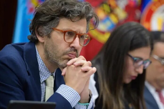 Gobierno de Colombia asegura que trabaja para liberar a connacionales detenidos en Venezuela: «No descansamos» Gobierno de Colombia asegura que trabaja para liberar a connacionales detenidos en Venezuela: "No descansamos"