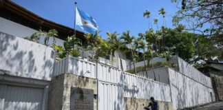 Portavoz de Departamento de Estado de EE. UU. sobre dichos de Diosdado Cabello acerca de la operación rescate en Embajada de Argentina: «No nos preocupamos por lo que decidan hablar» Portavoz de Departamento de Estado de EE. UU. sobre dichos de Diosdado Cabello acerca de la operación rescate en Embajada de Argentina: "No nos preocupamos por lo que decidan hablar"