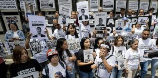 Aumenta la persecución contra dirigentes y activistas luego del rescate de los refugiados en la embajada de Argentina en Caracas Aumenta la persecución contra dirigentes y activistas luego del rescate de los refugiados en la embajada de Argentina en Caracas